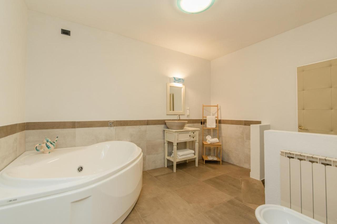 Locanda Belvedere Saludecio Екстер'єр фото