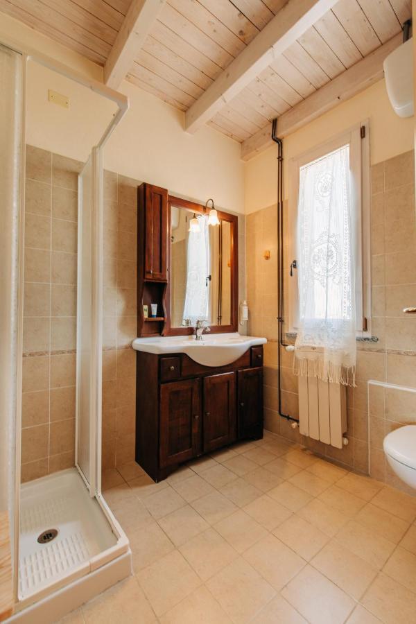 Locanda Belvedere Saludecio Екстер'єр фото