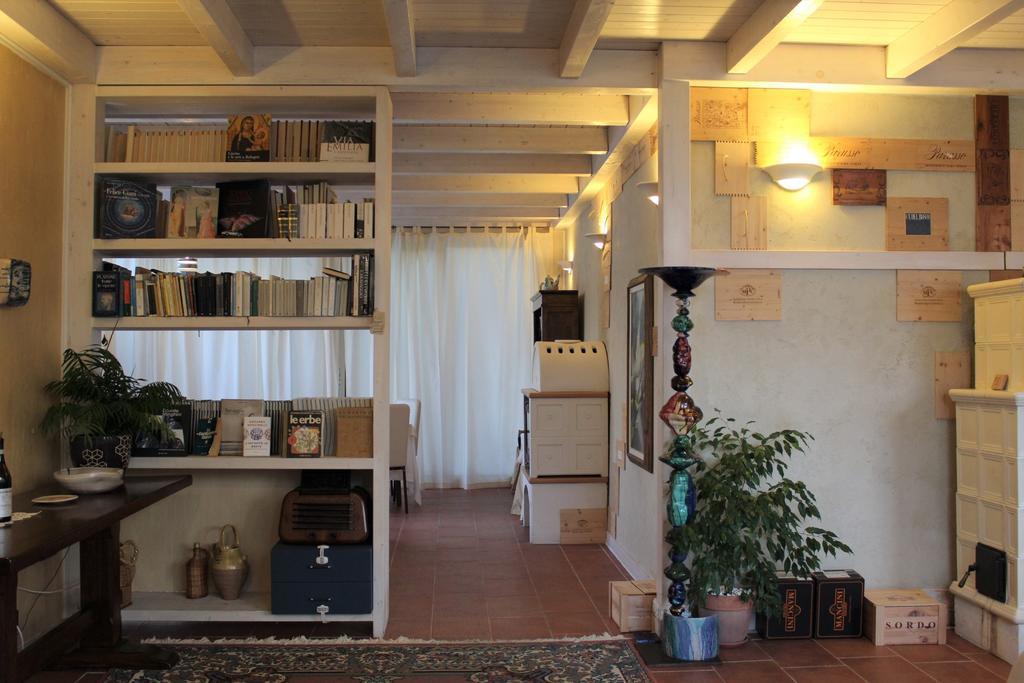 Locanda Belvedere Saludecio Екстер'єр фото